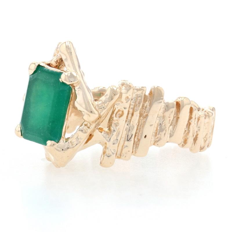 artificial emerald ring