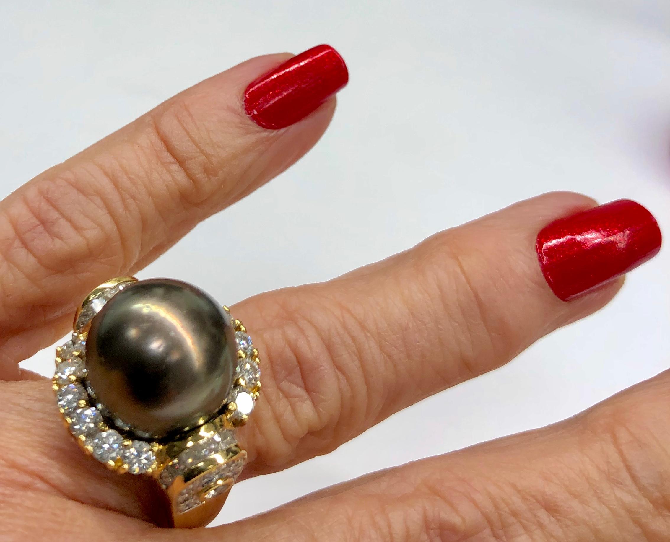 Women's 18K Gold Tahitian Pearl and Diamond Ring