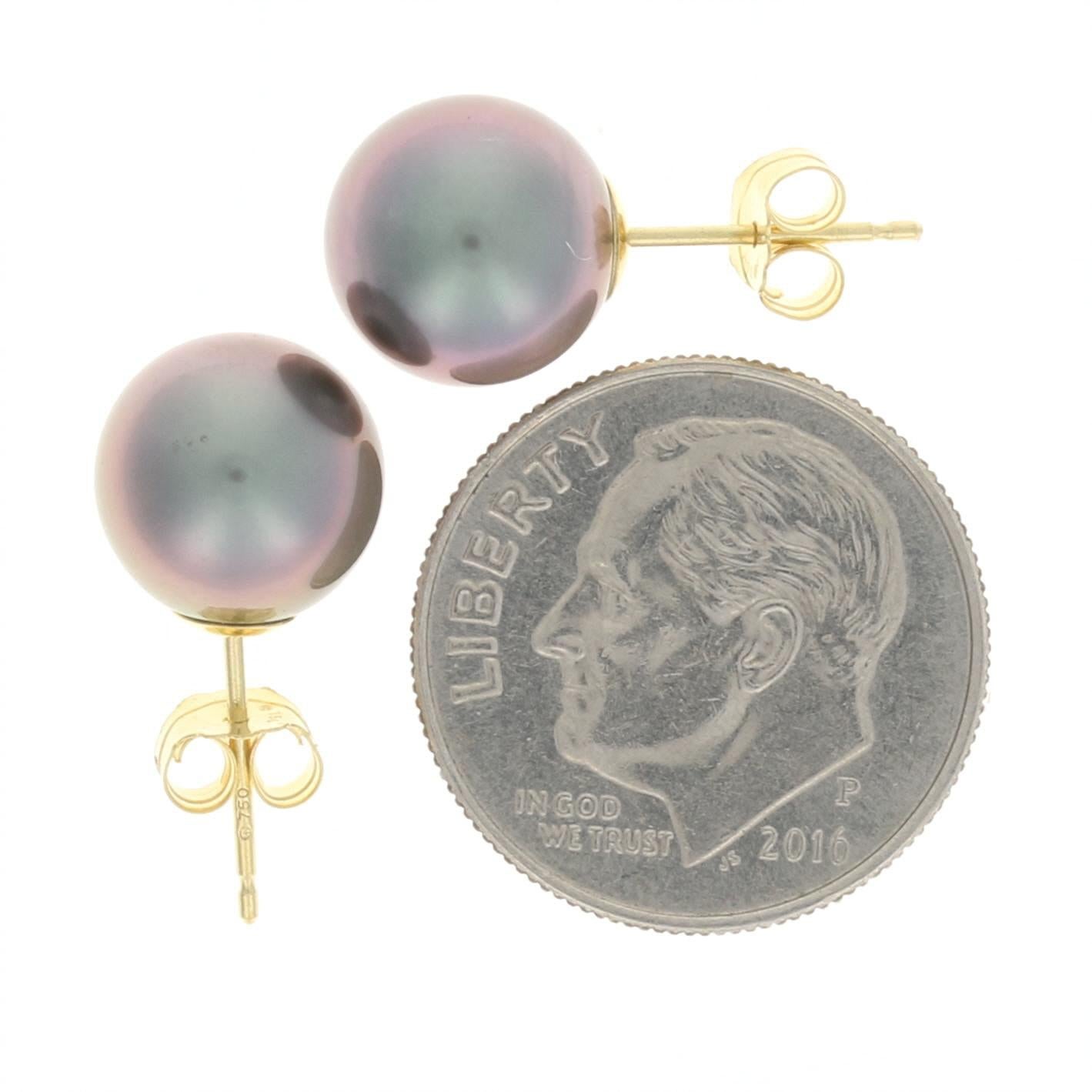Yellow Gold Tahitian Pearl Stud Earrings, 18k Pierced In New Condition For Sale In Greensboro, NC