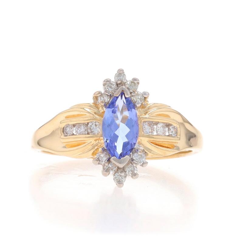 Dimensione: 6 1/2
Costo della taglia: Una taglia in più per $35 o una taglia in meno per $35

Contenuto metallico: Oro giallo 14k e oro bianco 14k

Informazioni su A. Stone

Tanzanite naturale
Trattamento: Miglioramenti di routine
Carati: