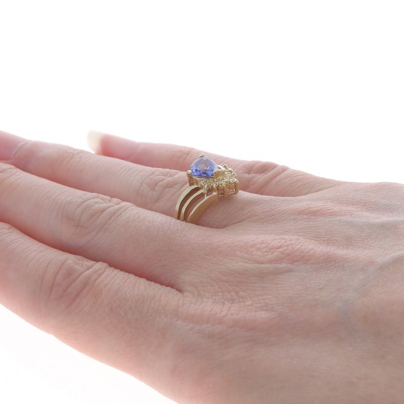 Women's Yellow Gold Tanzanite Diamond Ring - 14k Trillion 1.44ctw For Sale