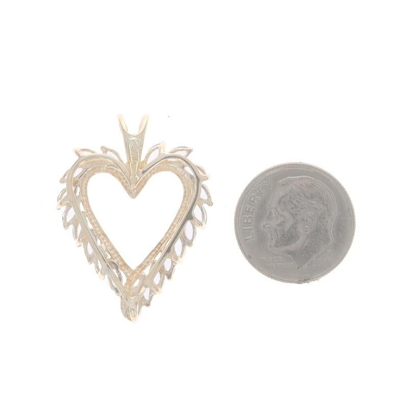 Taille Marquise Pendentif couronne de coeur en or jaune Tanzanite - 10k Marquise 1.26ctw Love en vente