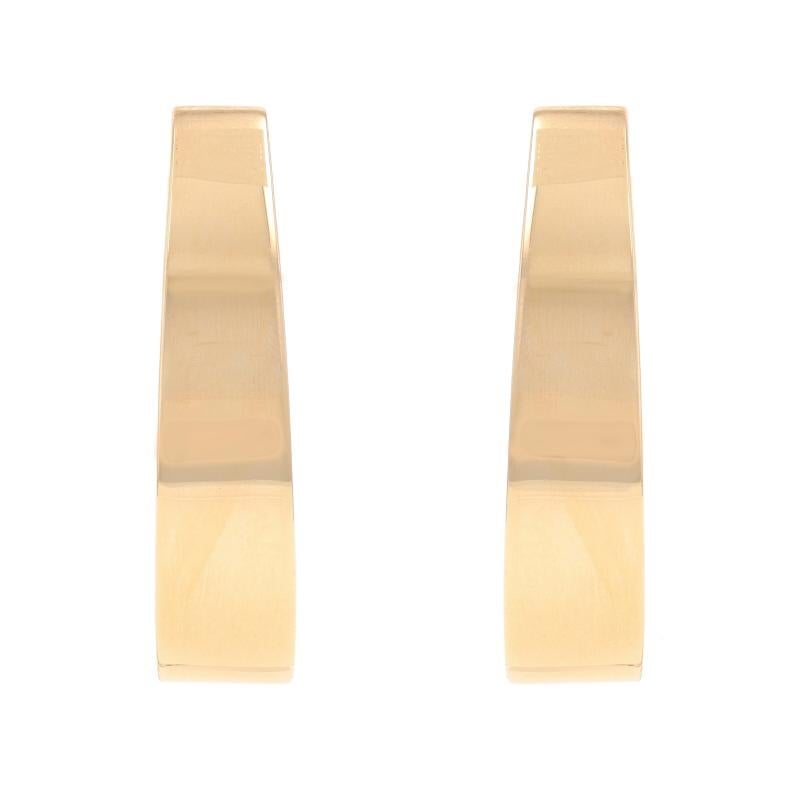 Boucles d'oreilles J-Hoop coniques en or jaune 14 carats Excellent état - En vente à Greensboro, NC