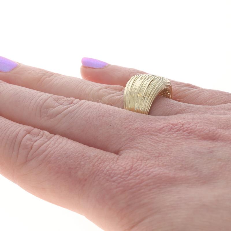 Yellow Gold Tapered Statement Band - 14k Ribbed Ring SZ 8 For Sale 1