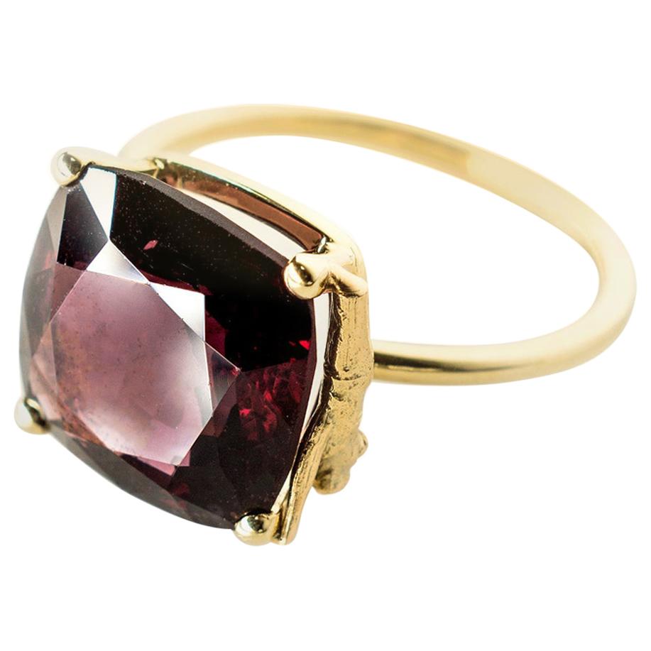 Yellow Gold Tea Contemporary Ring with Natural Cushion Garnet