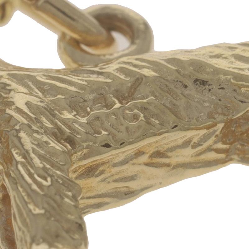 Collier pendentif chien terrier en or jaune 19 3/4