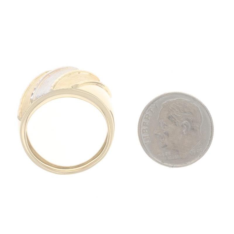 Yellow Gold Textured Stripe Dome Statement Band - 18k Italy Ring Sz 8 1/2 For Sale 2