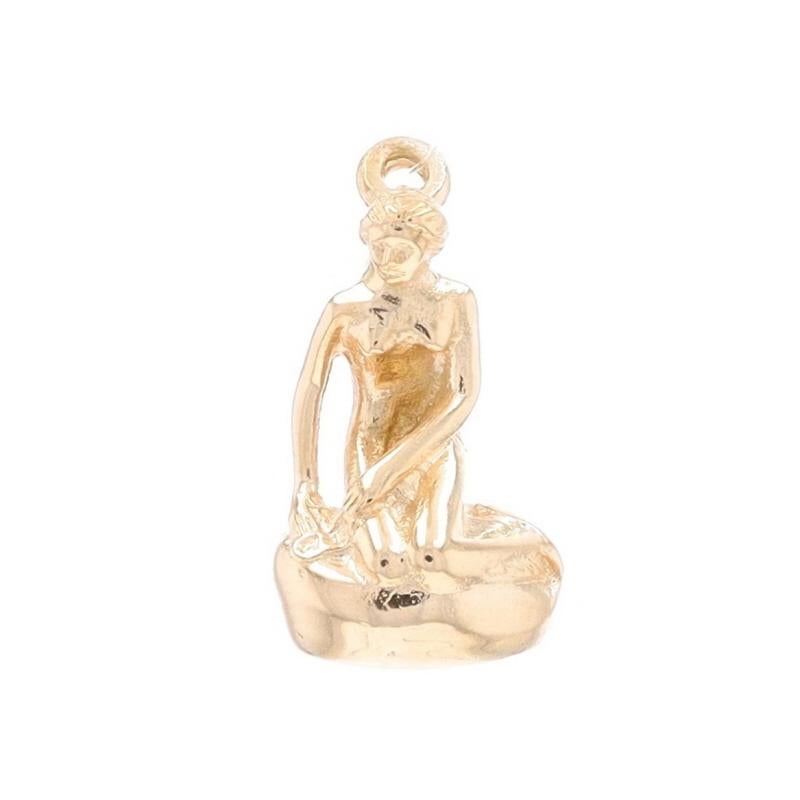 Metal Content: 14k Yellow Gold

Theme: The Little Mermaid of Copenhagen, Danish Statue

Measurements

Tall (from stationary bail): 11/16