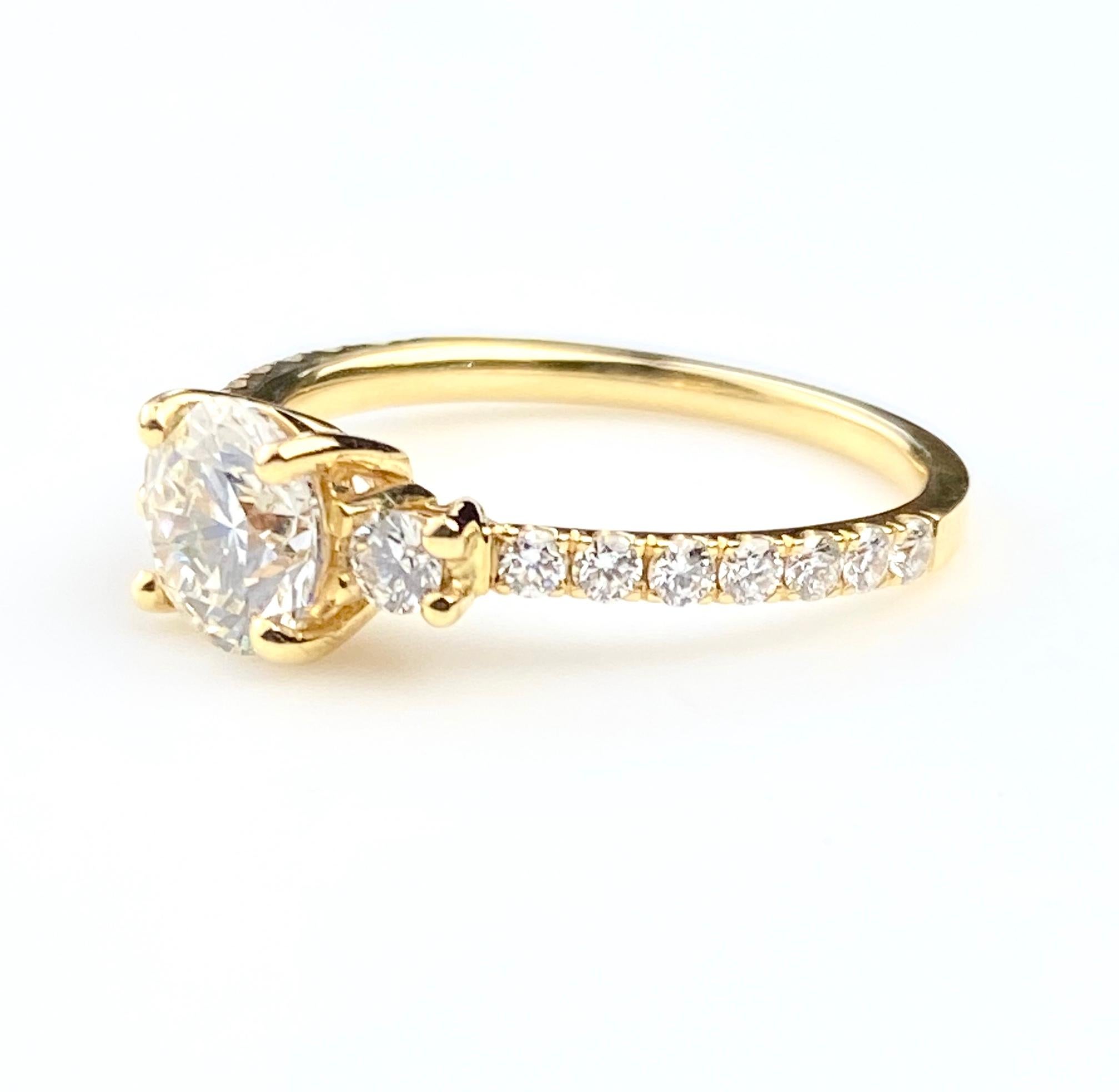 Contemporary Yellow Gold Three-Diamond Engagement Ring For Sale