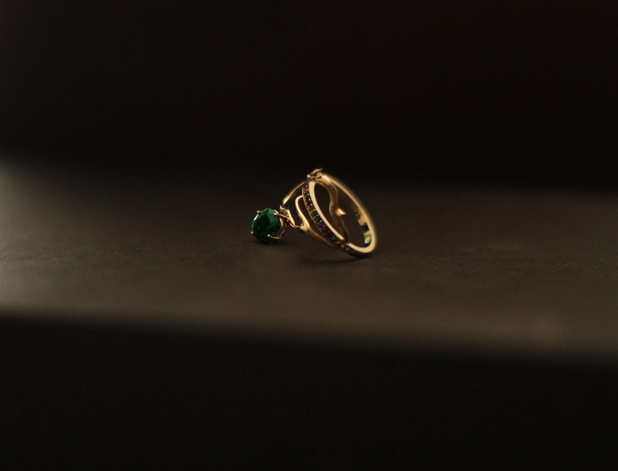 Contemporary Yellow Gold Tibetan Ring with Vivid Cushion Emerald and Diamonds For Sale