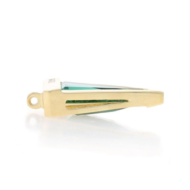 Gelbgold Turmalin Diamant Geometrischer Anhänger - 14k Step Cut Triangle 9.24ctw (Rundschliff) im Angebot