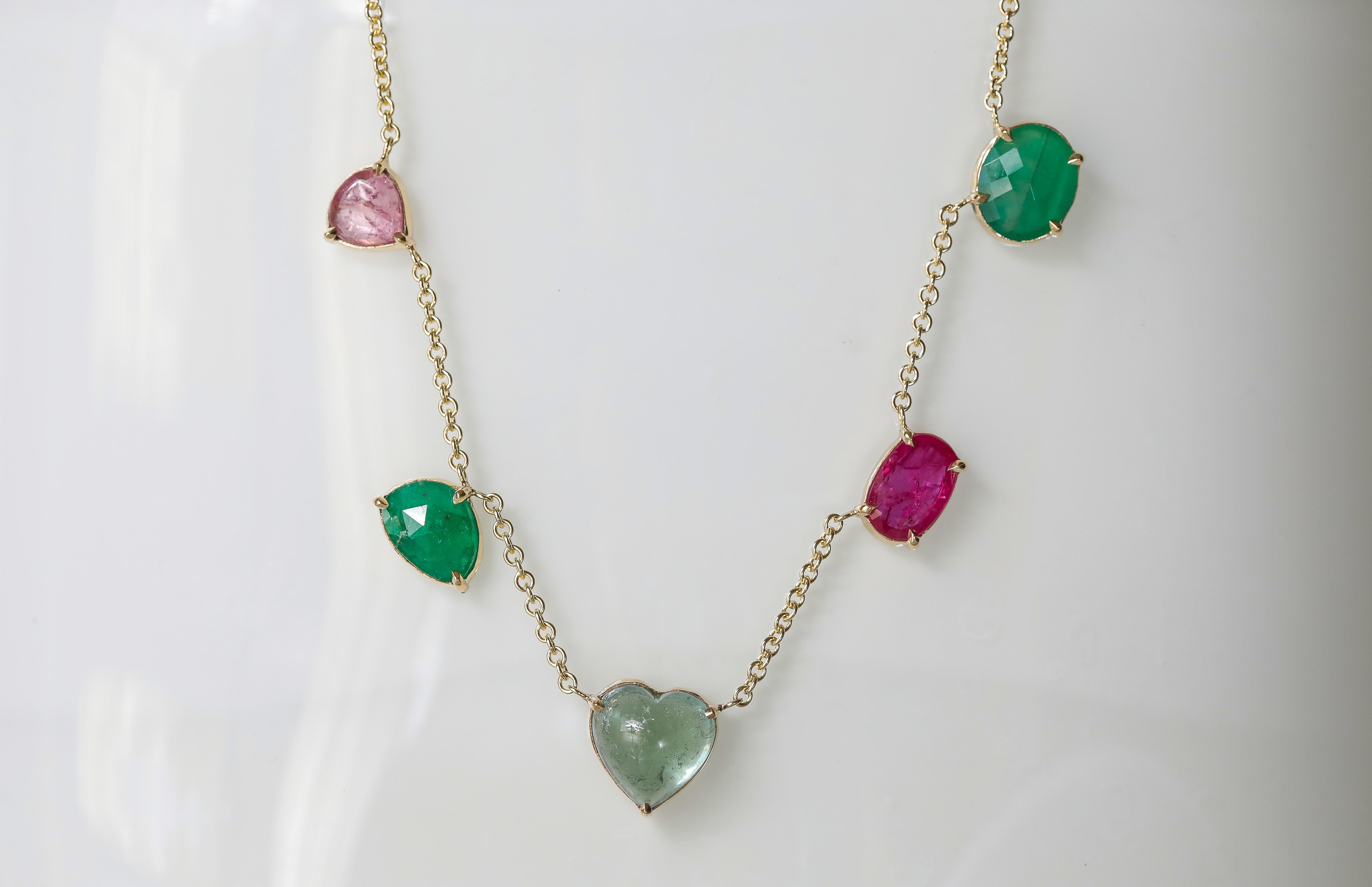 Contemporary Yellow Gold Tourmaline Heart with Emeralds and Ruby Chain Choker Necklace For Sale