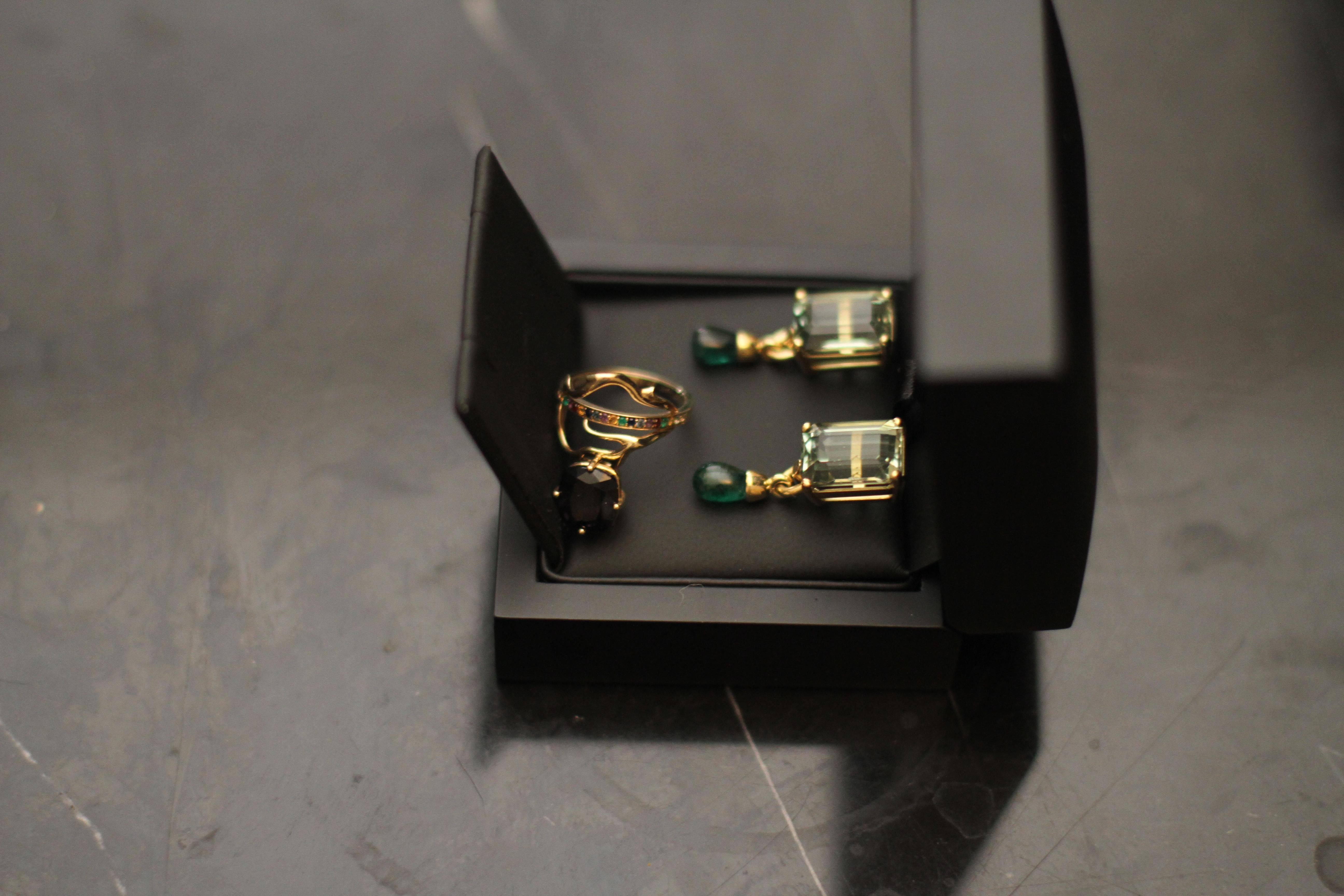 Yellow Gold Transformer Stud Earrings with Emeralds and Mint Quartzes For Sale 5