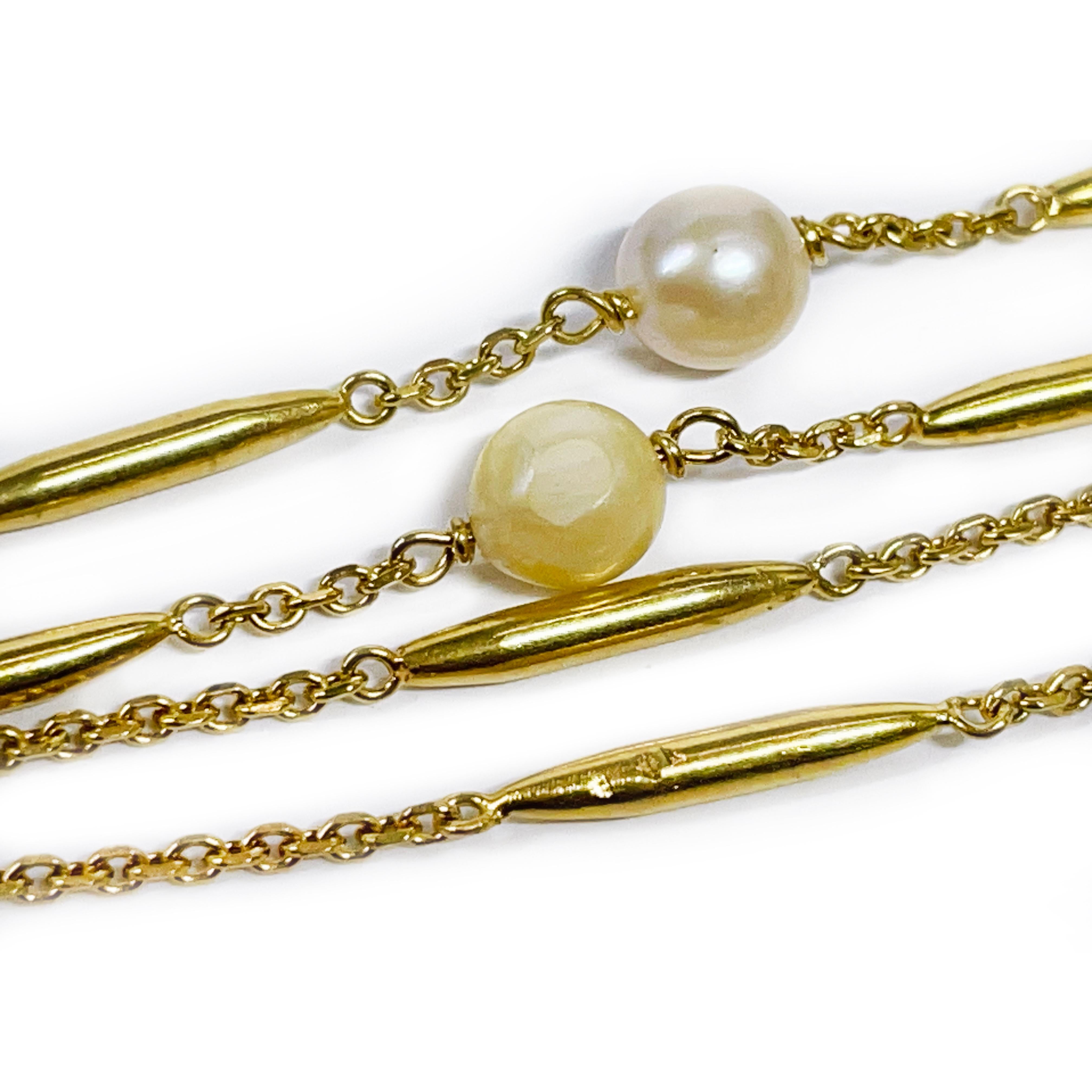Round Cut Yellow Gold Tubular Pearl Necklace For Sale