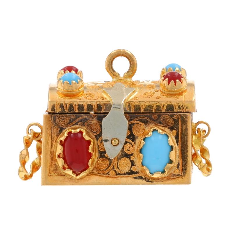 Era: Retrò

Contenuto metallico: Oro giallo 14k e oro bianco 14k

Informazioni su A. Stone

Turchese naturale
Trattamento: Miglioramenti di routine
Colore: blu

Corallo naturale
Colore: arancione rossastro

Tema: Treasure Chest
Caratteristiche:
