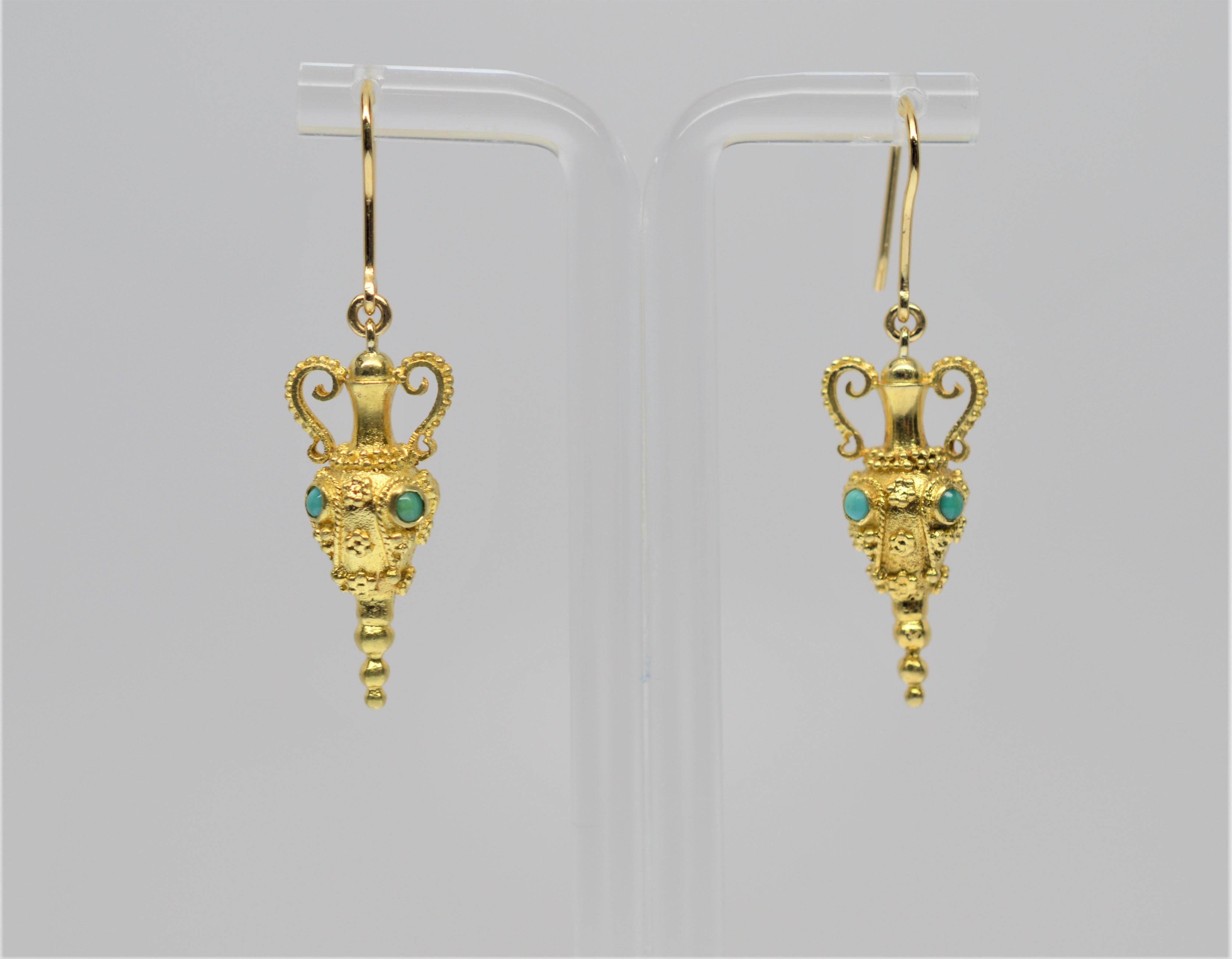 Gelbgold Türkis-Urnen-Tropfen-Ohrringe im Zustand „Hervorragend“ im Angebot in Mount Kisco, NY