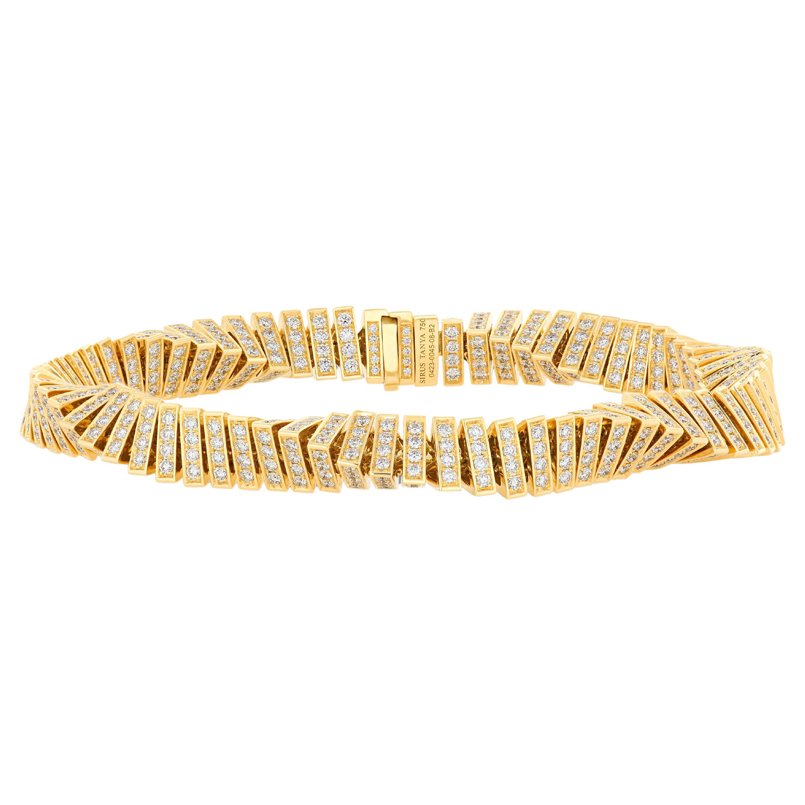 Bracelet en or jaune avec diamants torsadés, 8,31 carats en vente