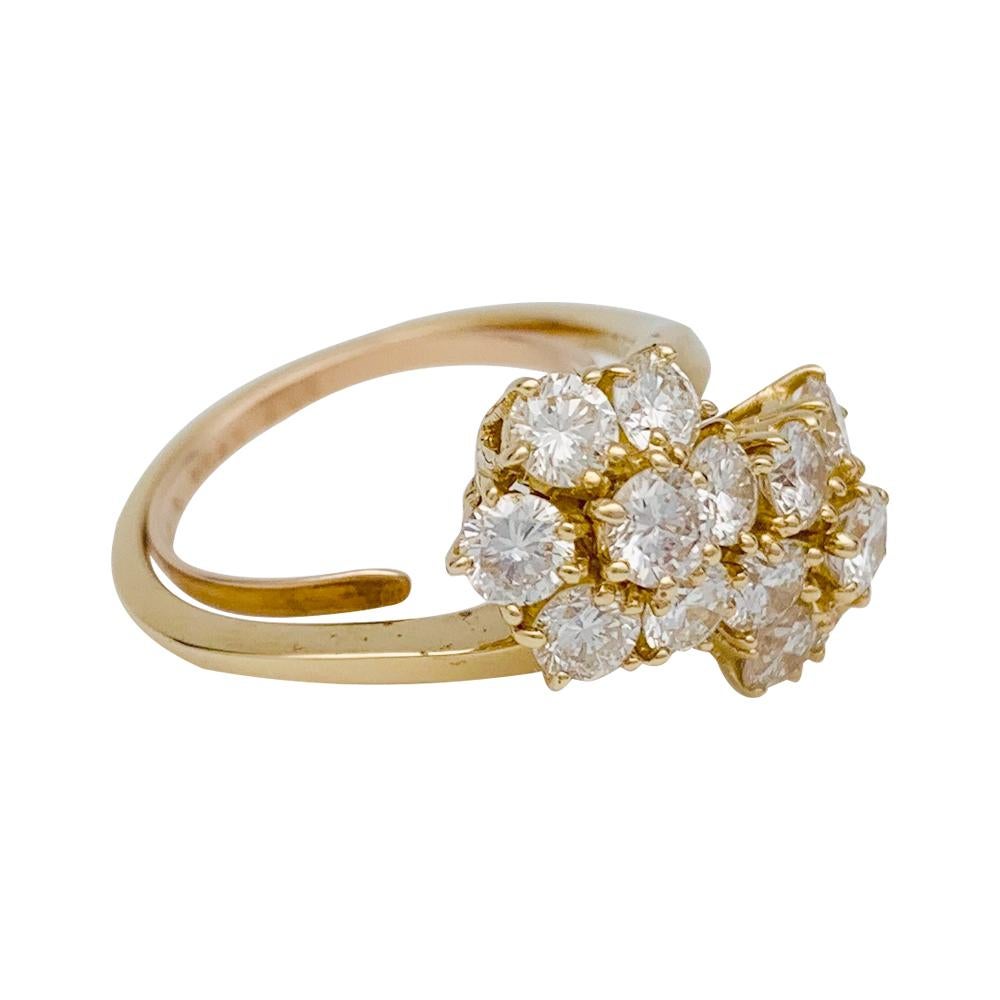 Contemporary Yellow Gold Van Cleef & Arpels Flowers Ring Set with Diamonds