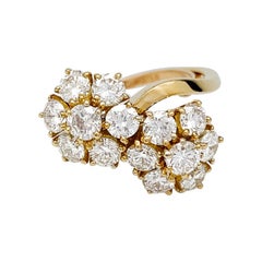 Yellow Gold Van Cleef & Arpels Flowers Ring Set with Diamonds