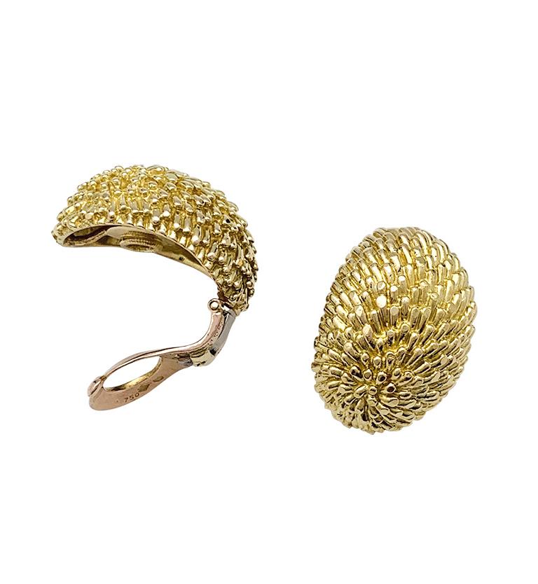 van cleef earrings gold