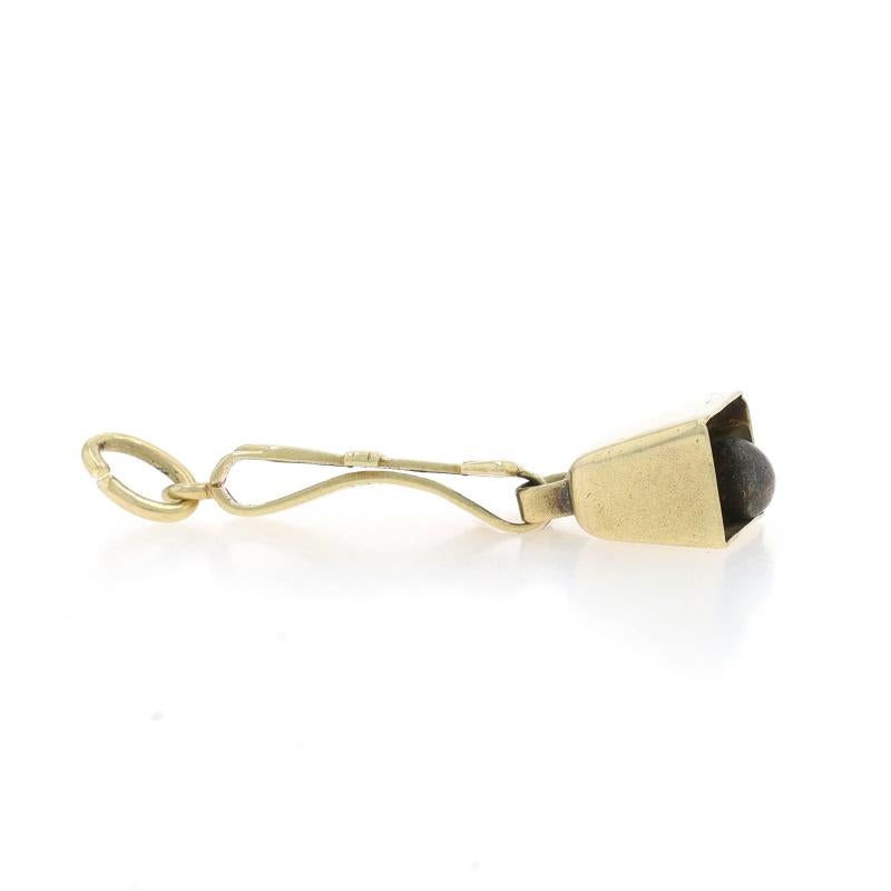 Era: Vintage

Metal Content: 14k Yellow Gold

Theme: Cowbell, Bovine

Measurements

Tall (from stationary bail): 7/8