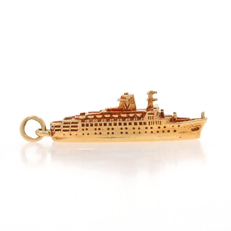 Yellow Gold Vintage Fairwind Ocean Liner Charm - 9k Cruise Ship Travel Souvenir In Excellent Condition For Sale In Greensboro, NC