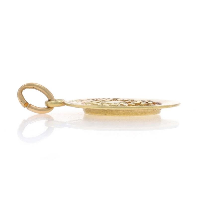 Charm in oro giallo Vintage By The Wind 14k In condizioni ottime in vendita a Greensboro, NC