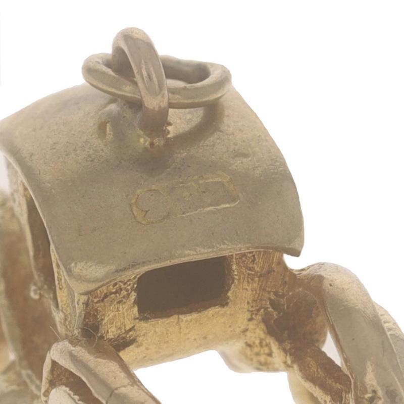 Yellow Gold Vintage Horse-Drawn Carriage Charm - 9k Olden Day Transport Moves For Sale 1