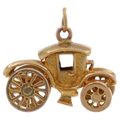 Yellow Gold Vintage Horse-Drawn Carriage Charm - 9k Olden Day Transport Moves