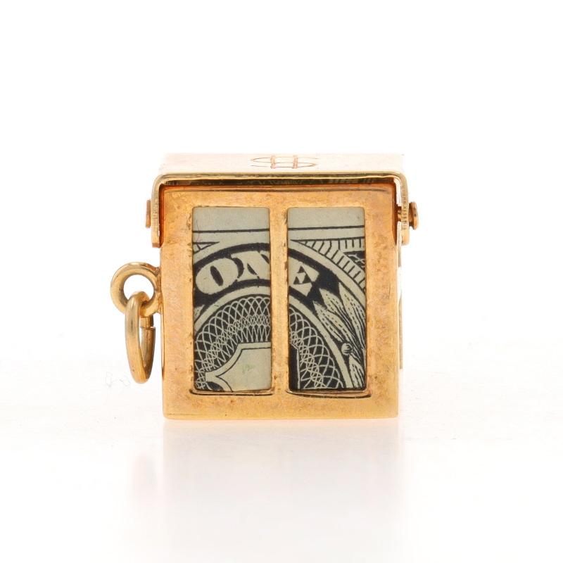 Gelbgold Vintage Mad Money Charm - 14k Smaragd gefasst $1 Bill Opensst im Zustand „Hervorragend“ im Angebot in Greensboro, NC