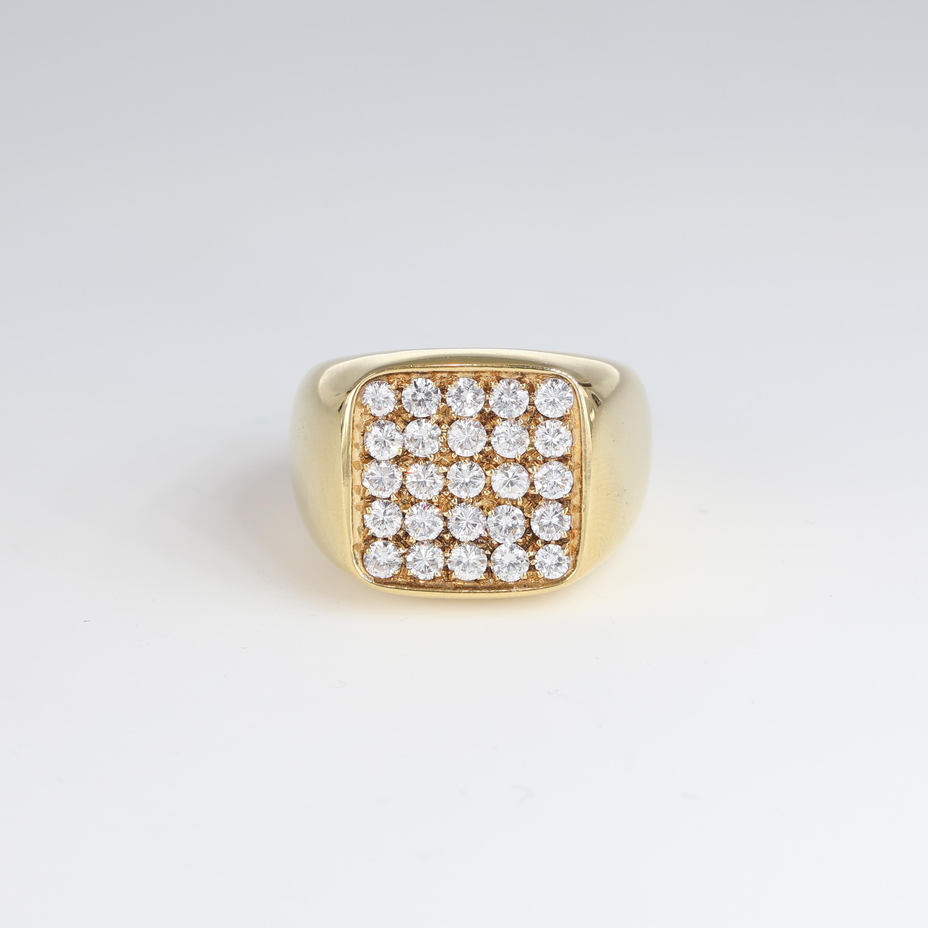 IMPORTANT NOTE:
✔ No additional costs will be added to this order.
✔ Shipping and customs duties are fully covered by us.
--------------------
Crafted in 18kt yellow gold, this bold ring features a striking rectangular pavé design, set with 1.25