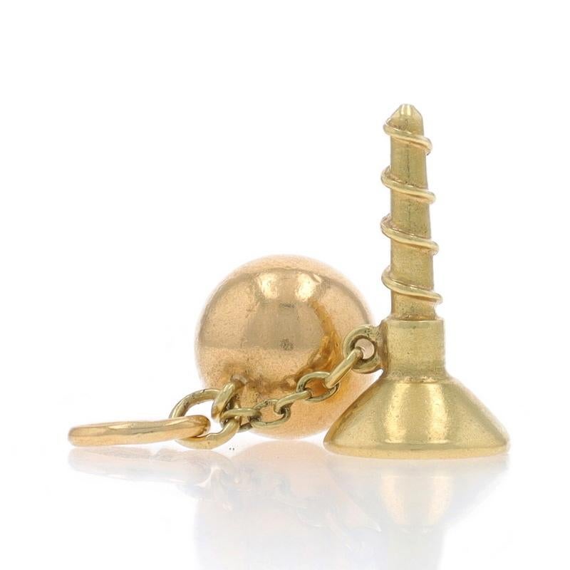 Charm en or jaune Vintage Ball and Ball 14k Comedic Excellent état - En vente à Greensboro, NC