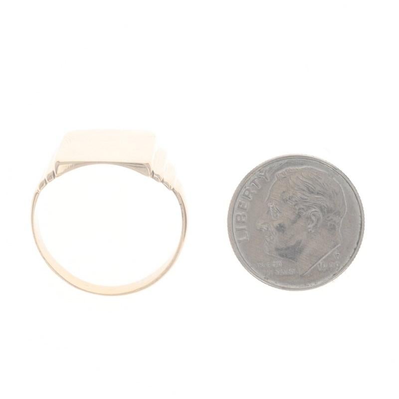 Yellow Gold Vintage Signet Men's Ring - 10k Engravable For Sale 3