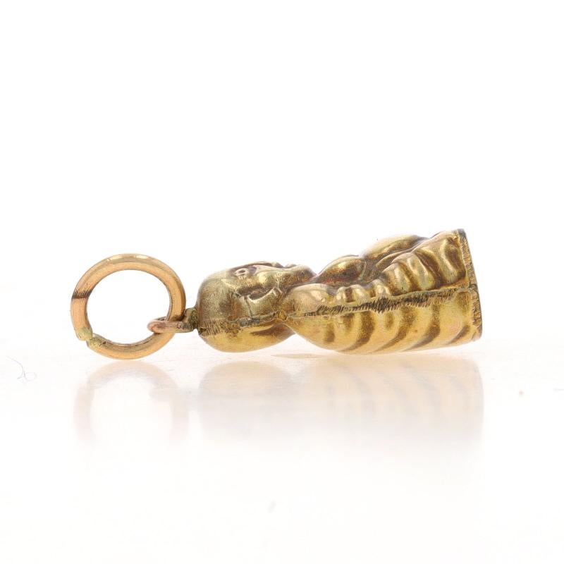 Yellow Gold Vintage Smiling Happy Buddha Charm - 10k In Good Condition For Sale In Greensboro, NC