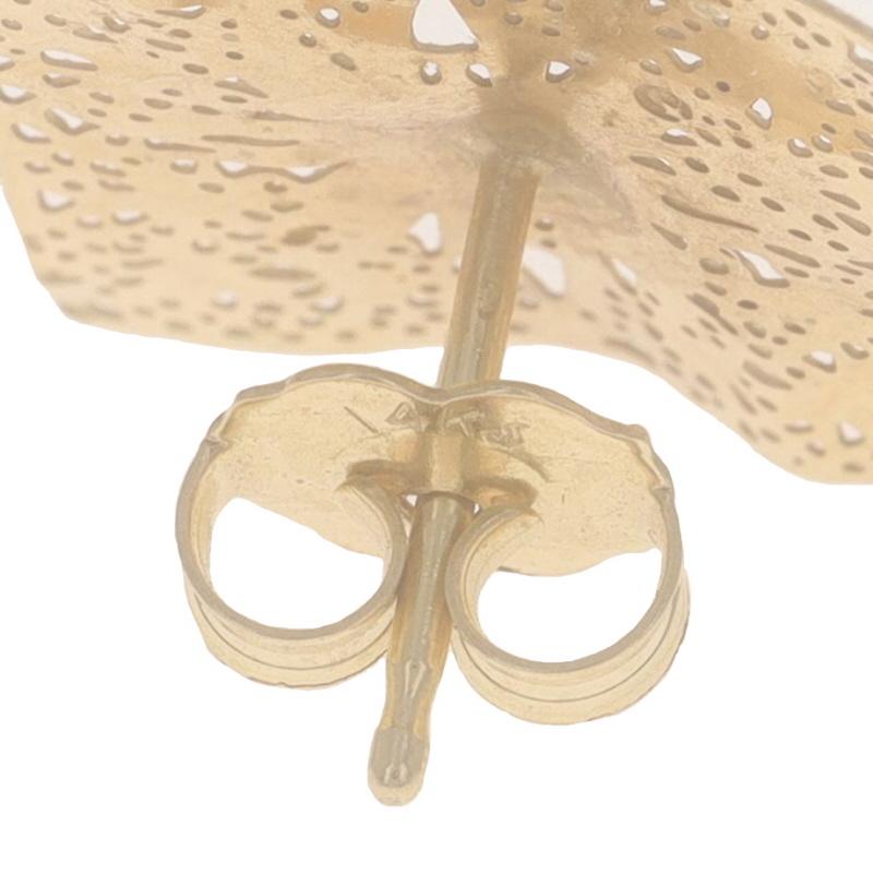 Große Gelbgold-Ohrstecker mit wellenförmiger quadratischer floraler Spitze - 14k Filigran durchbohrt 1