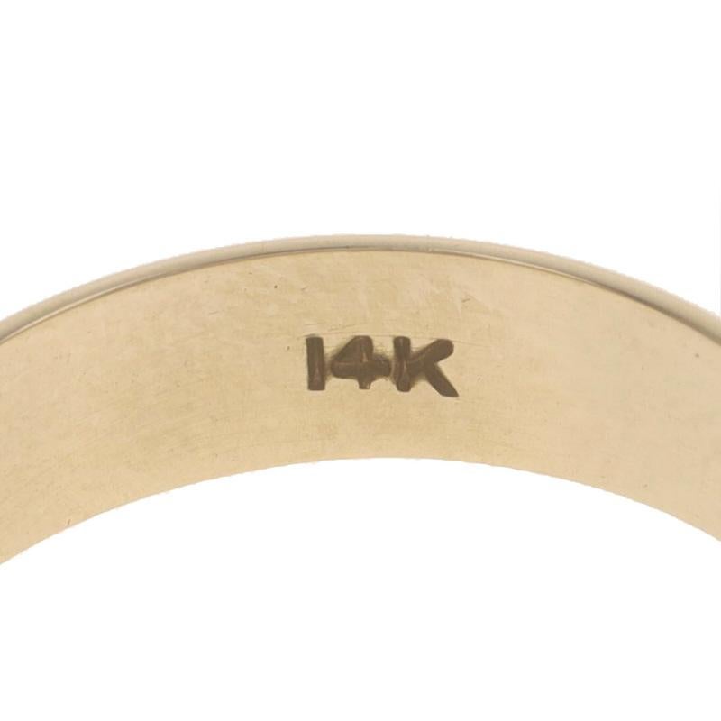 Yellow Gold Wedding Band 14k Ring In Good Condition In Greensboro, NC
