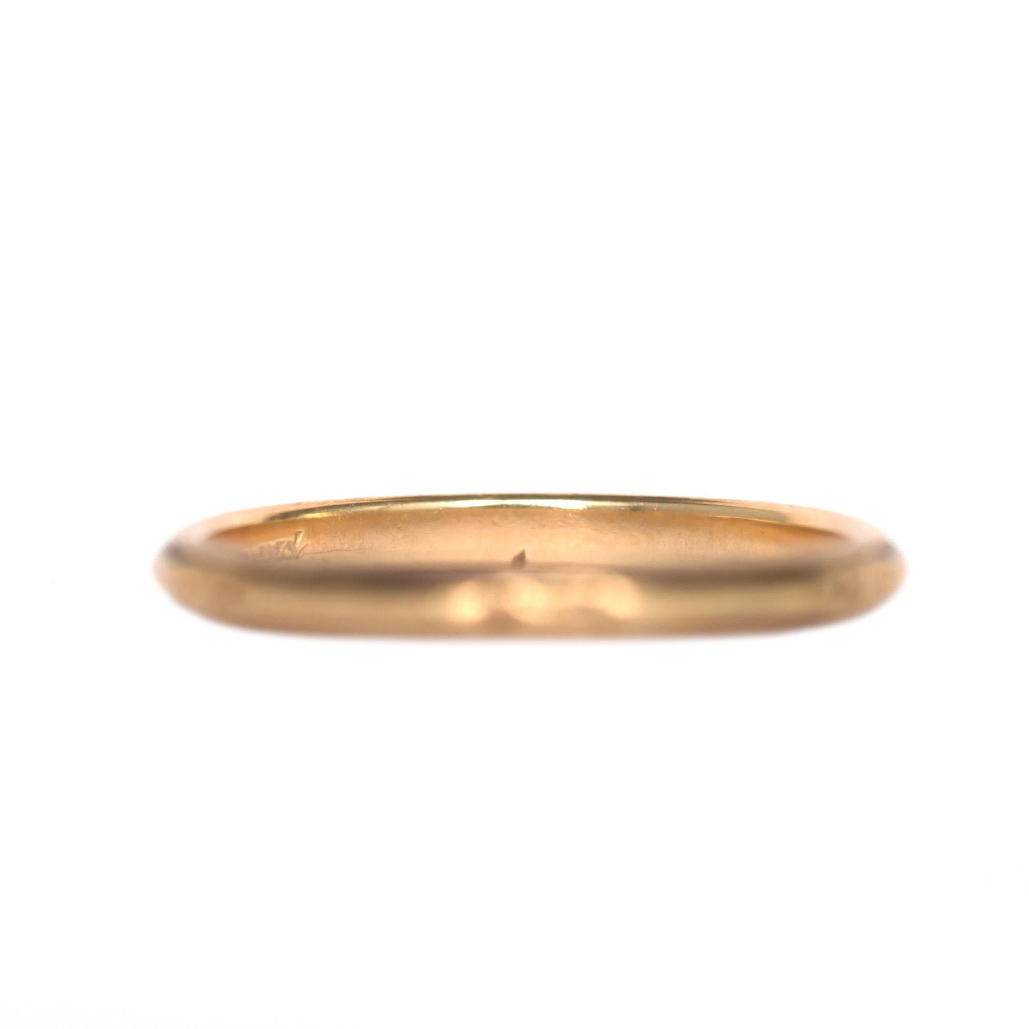 Ring Size: 7.5
Metal Type: 14 karat Yellow Gold [Hallmarked, and Tested]
Weight:  1.5  grams

Finger to Top of Stone Measurement: 1mm
Condition:  Excellent