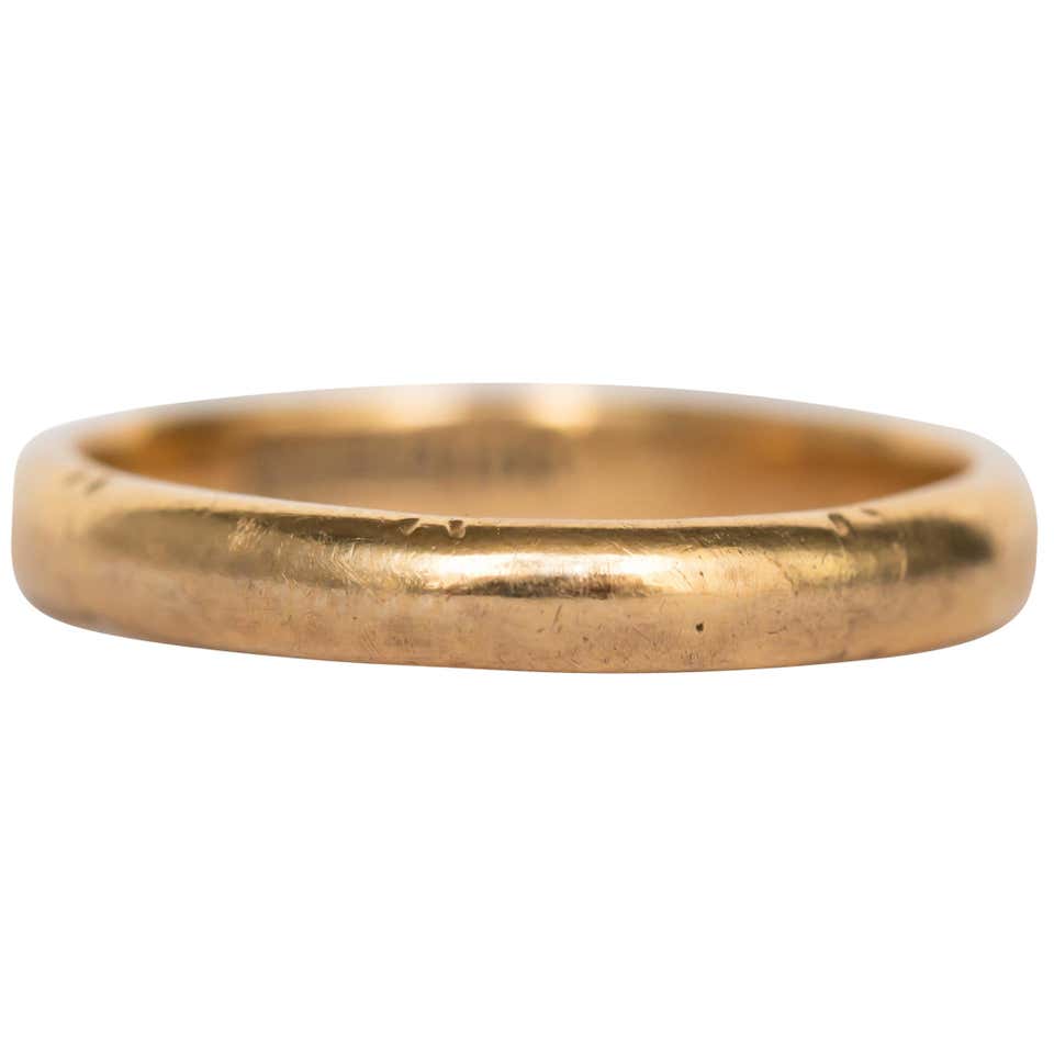Yellow Gold Wedding Band For Sale at 1stDibs