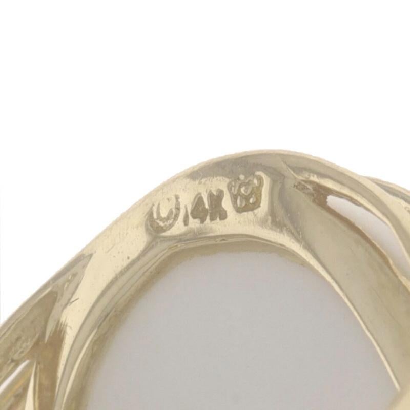 Yellow Gold White Agate / Chalcedony Cocktail Solitaire Ring - 14k Oval Cabochon For Sale 2