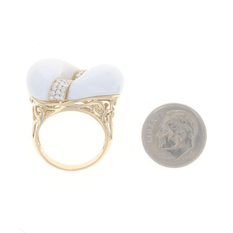 Yellow Gold White Agate Diamond Cluster Cocktail Ring 18k .60ctw Chain Link Sz 7 For Sale 1