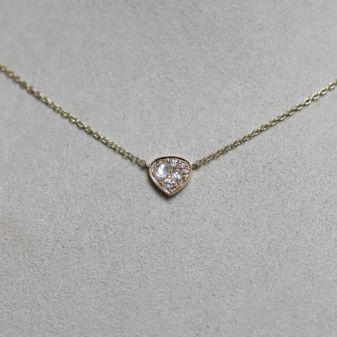 Taille mixte Collier pendentif en or jaune pavé de brillants et de diamants taillés en rose en vente