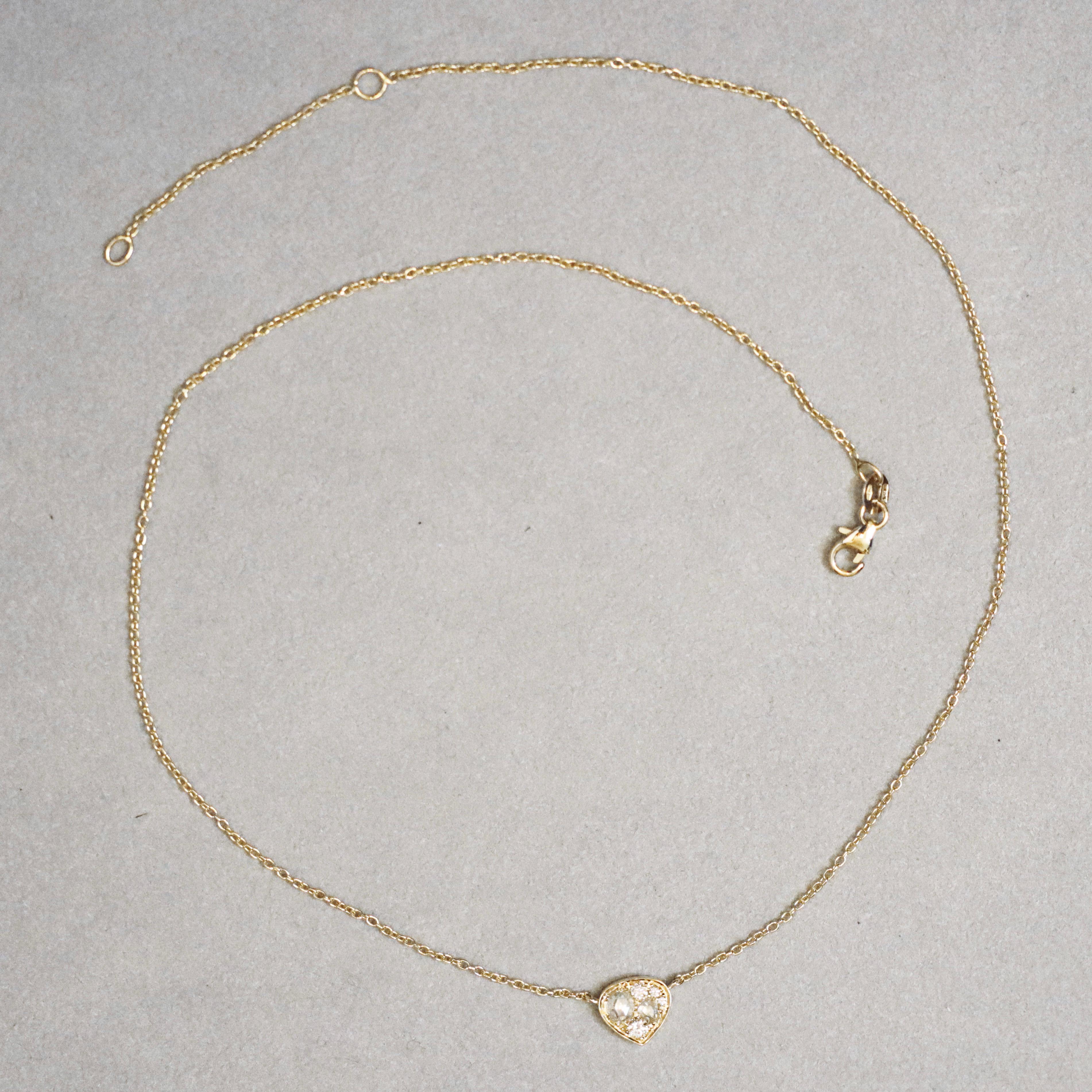 Collier pendentif en or jaune pavé de brillants et de diamants taillés en rose en vente 2