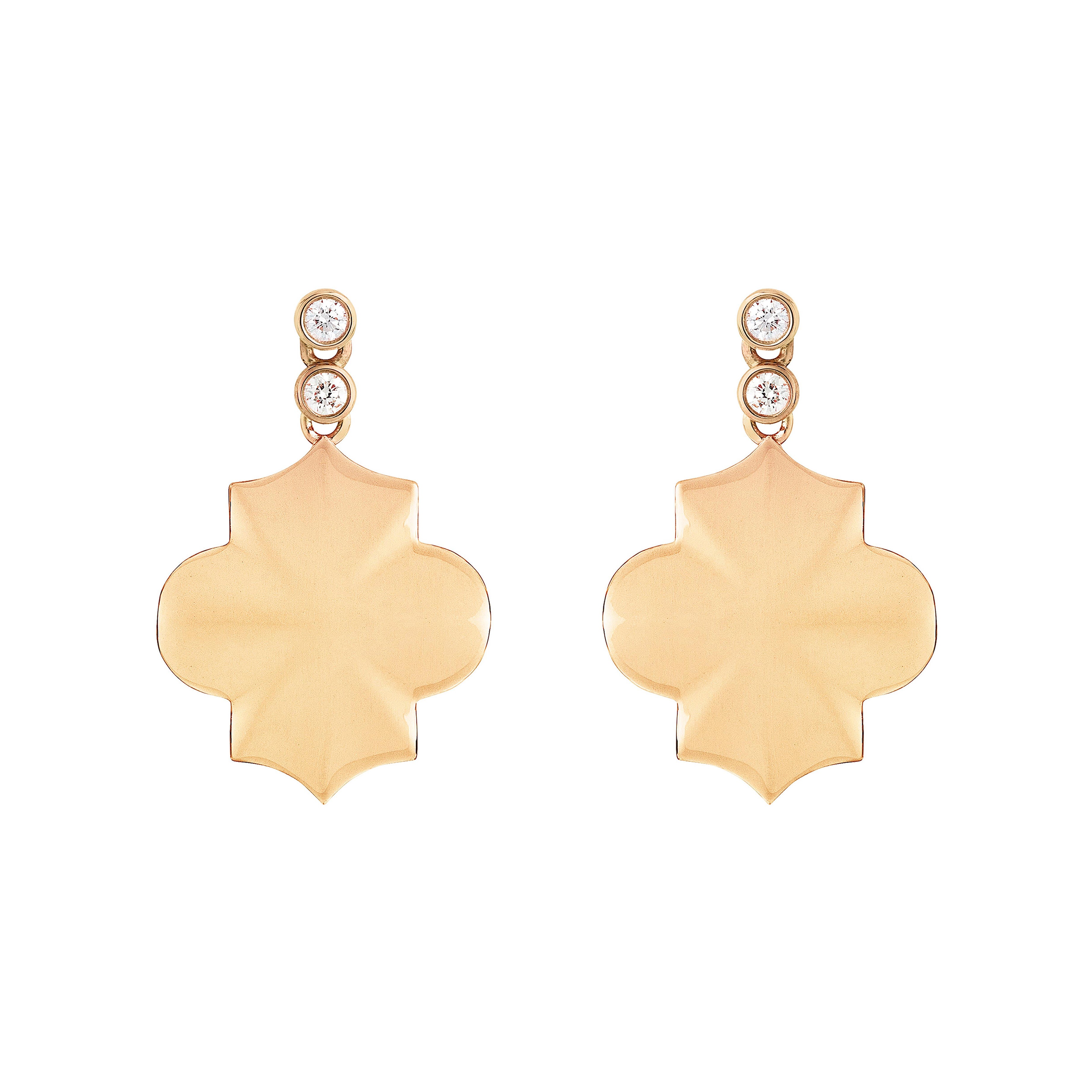 Orecchini a goccia con motivo di diamanti bianchi in oro giallo