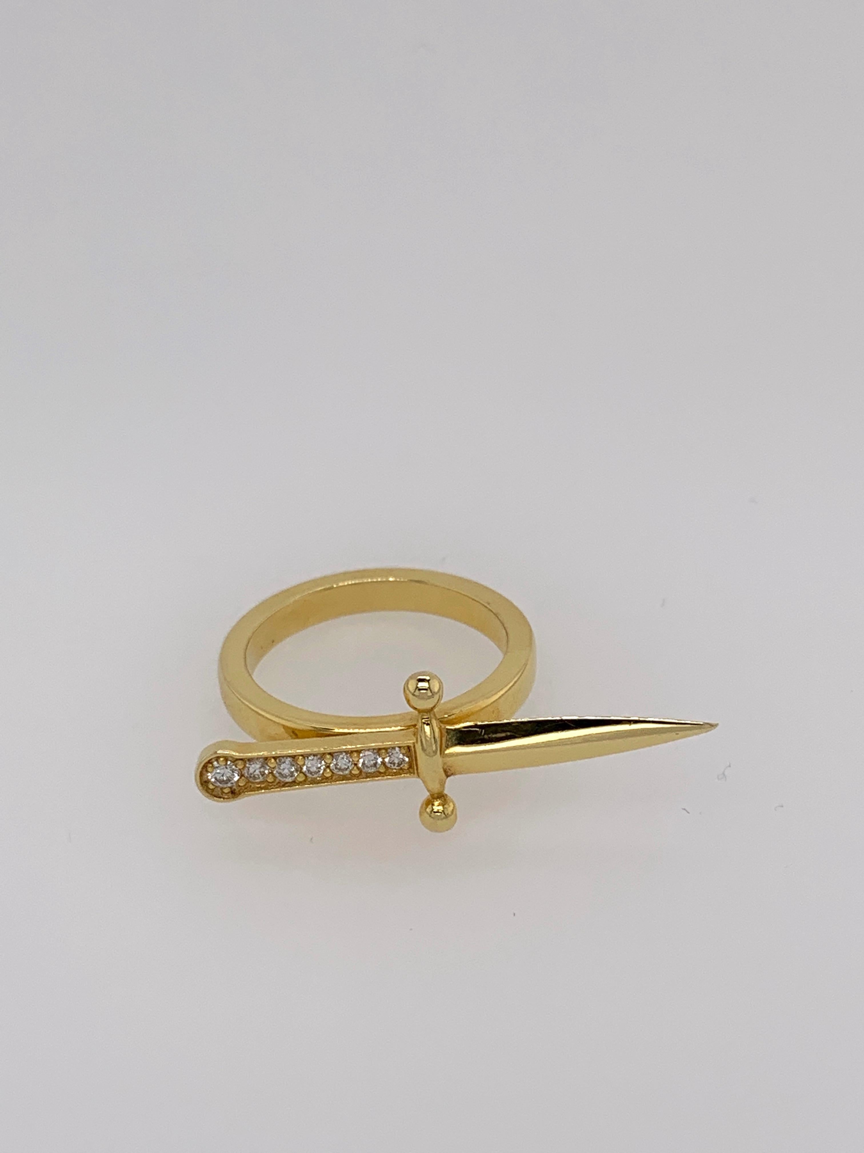 Yellow Gold White Diamond Ring, Dagger Ring In New Condition For Sale In Beverly Hills, CA