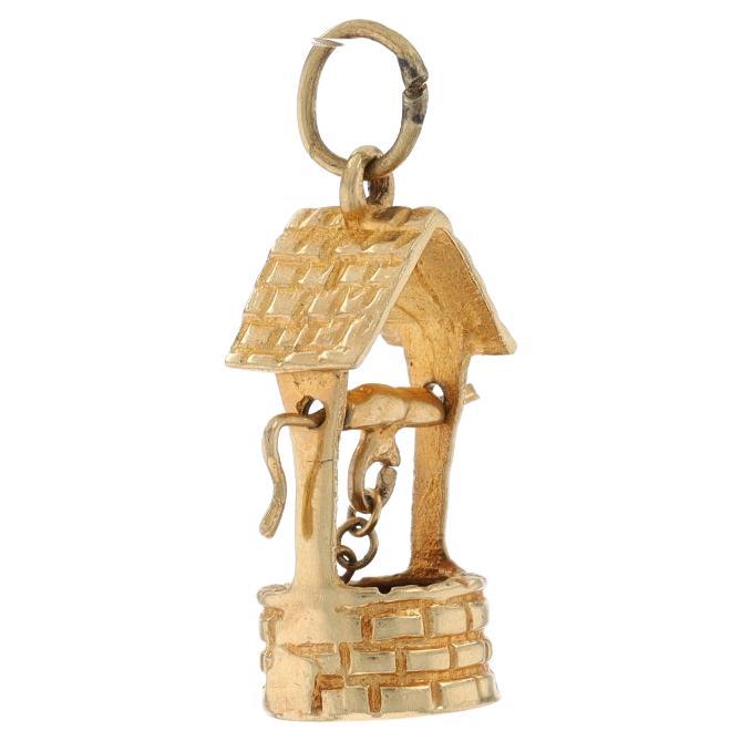 Yellow Gold White Enamel Vintage Water Well Charm 14k Water Source Bucket Moves For Sale