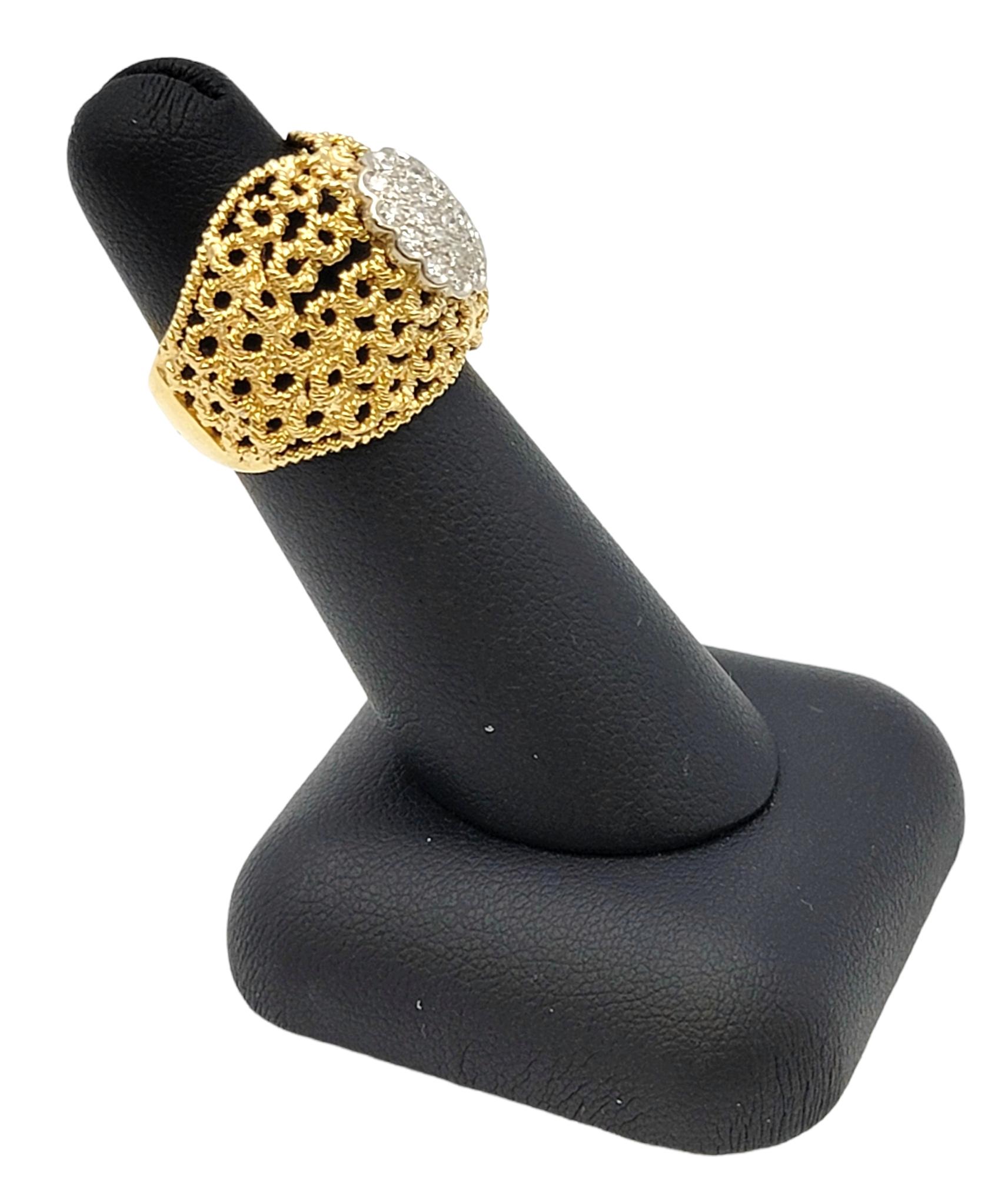 Yellow Gold Wide Mesh Band Ring with Round Brilliant Diamond Cluster F / VVS For Sale 3