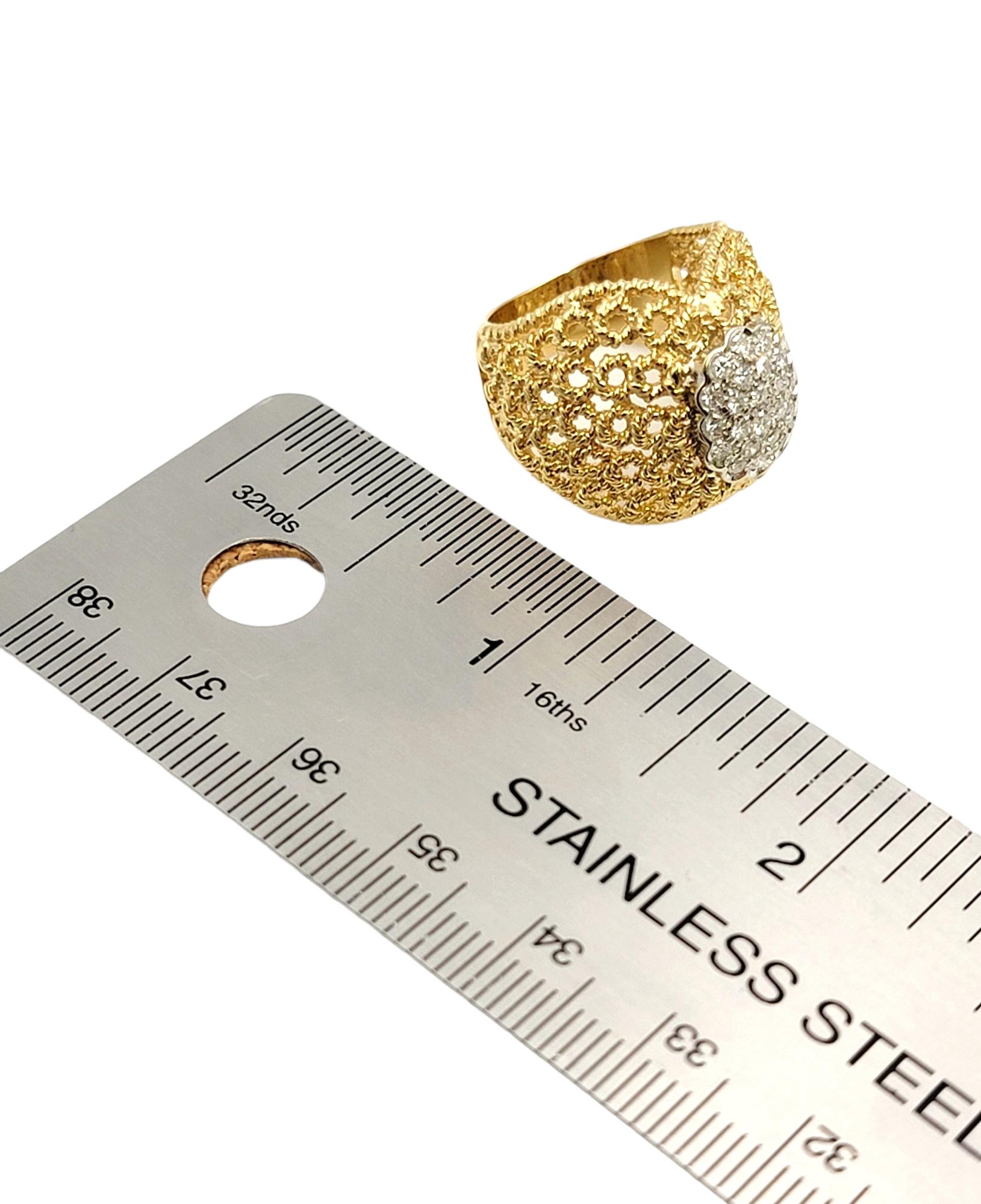 Yellow Gold Wide Mesh Band Ring with Round Brilliant Diamond Cluster F / VVS For Sale 5