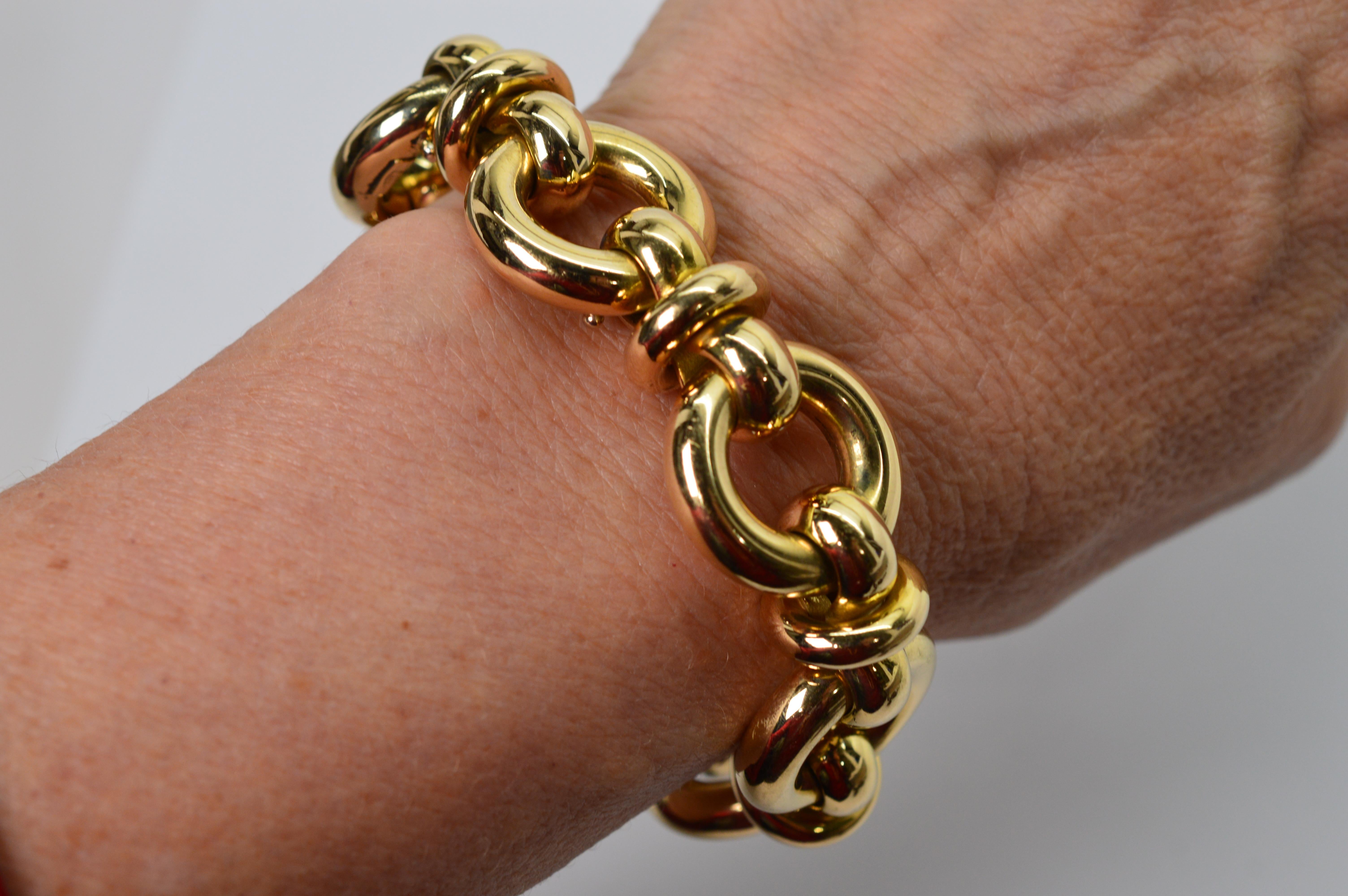 Yellow Gold Wide Round Link Chain Statement Bracelet For Sale 1