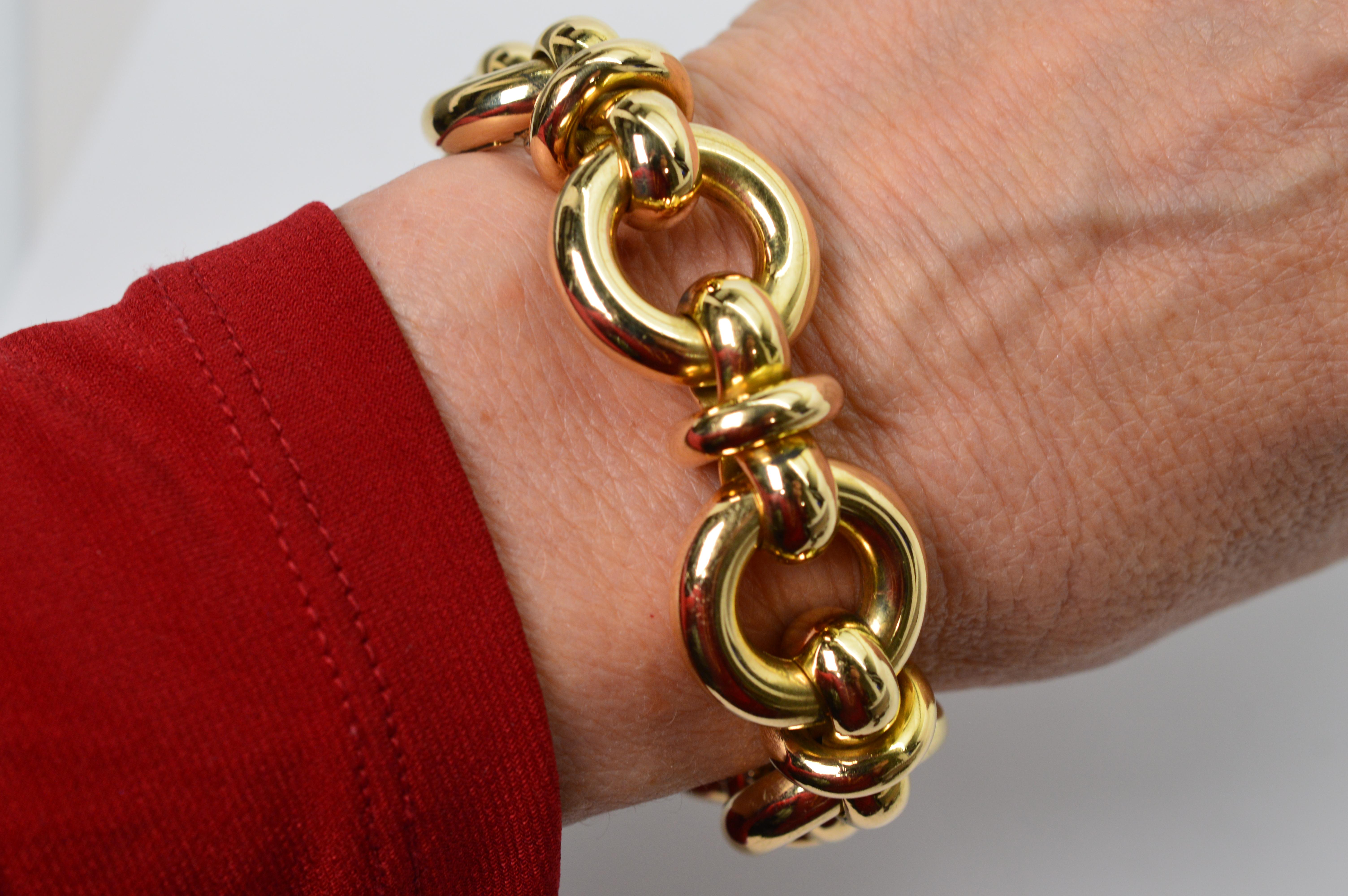 Yellow Gold Wide Round Link Chain Statement Bracelet For Sale 3
