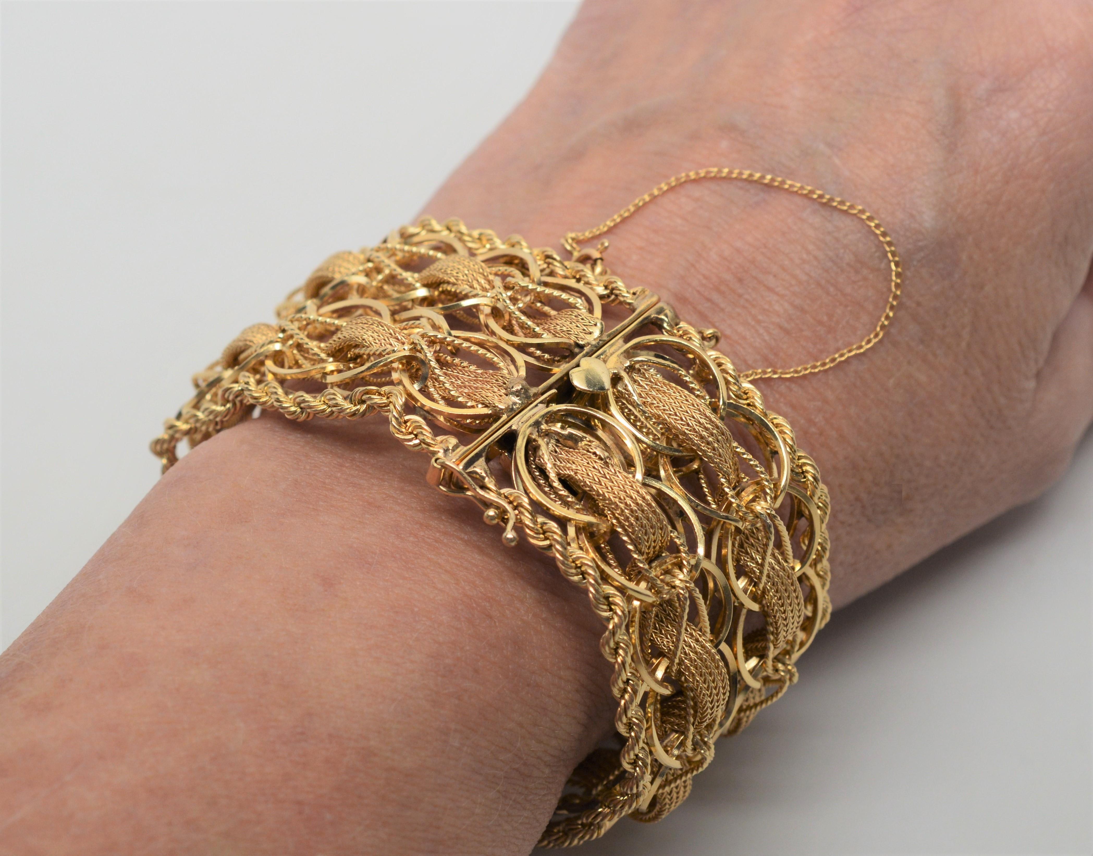 Women's  Wide Woven Double Chain Link 14 Karat Yellow Gold Bracelet For Sale